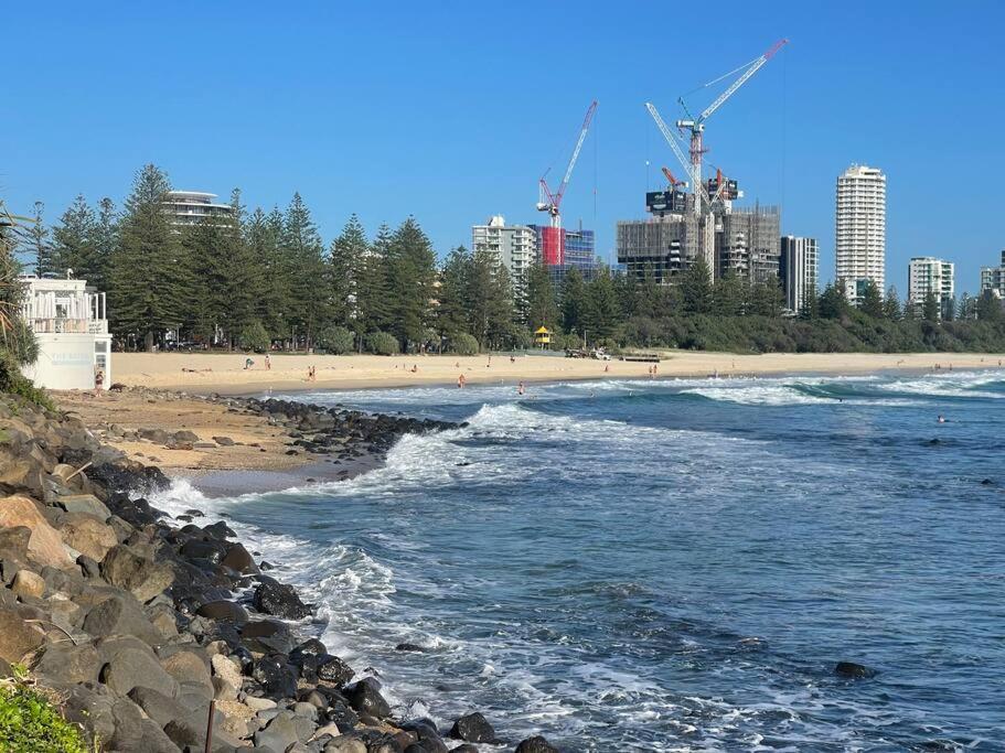 Apartment Burleigh 1 Bed Location Gold Coast