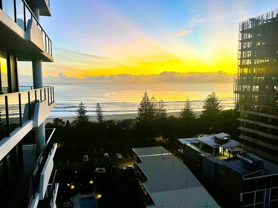Burleigh 1 Bed Location *
