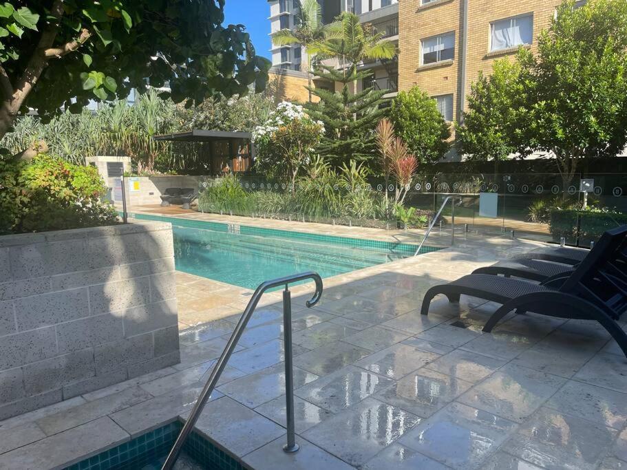 Apartment Burleigh 1 Bed Location Gold Coast