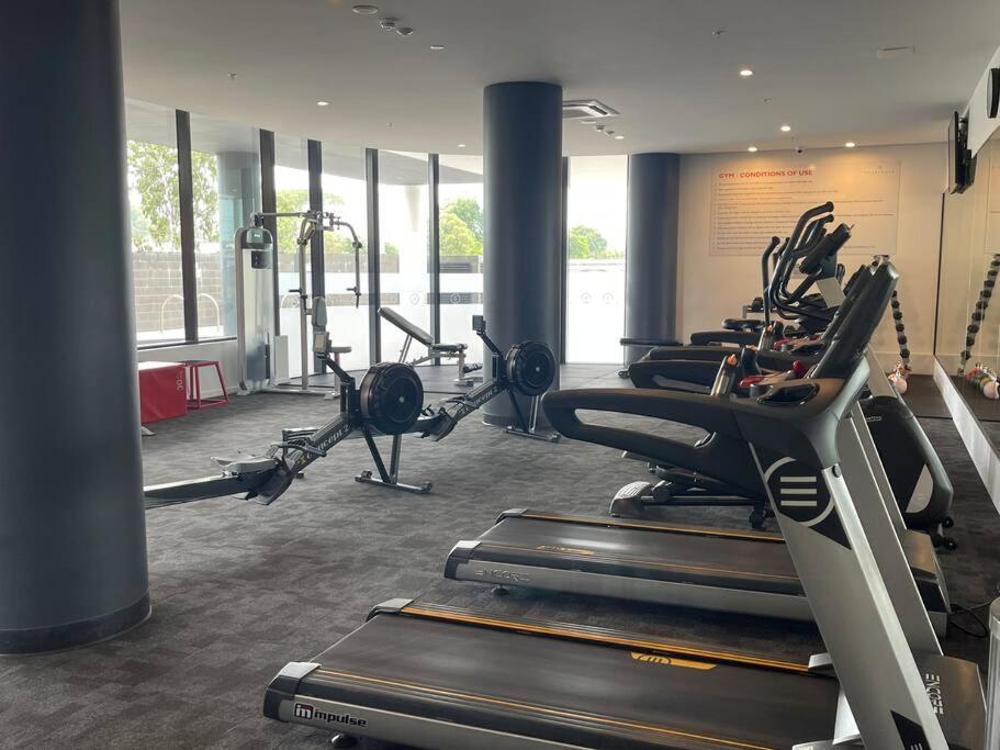 Burleigh 1 Bed Location *