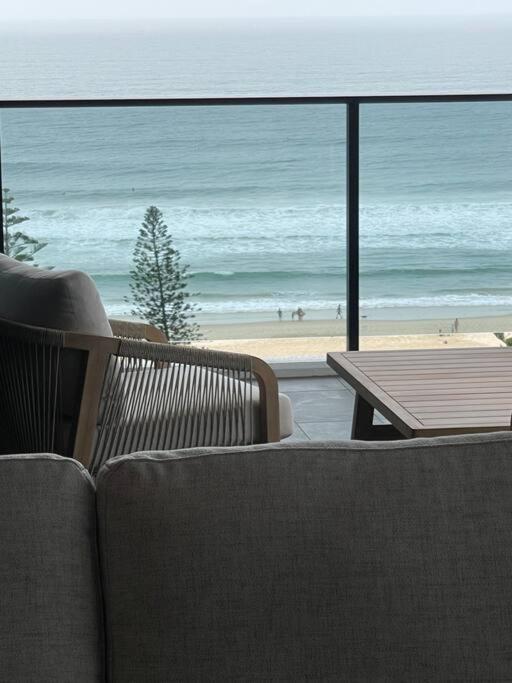Burleigh 1 Bed Location *