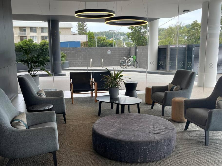 Burleigh 1 Bed Location